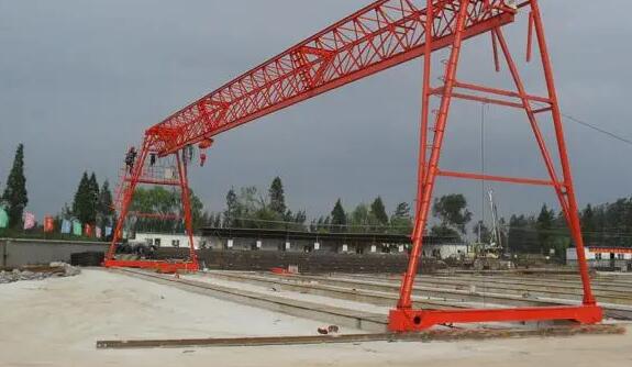 龙门吊轨道基础怎么配筋 龙门吊轨道基础怎么配筋