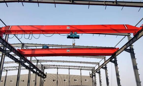 LDA型电动单梁桥式起重机技术参数，轻小型的起重机械