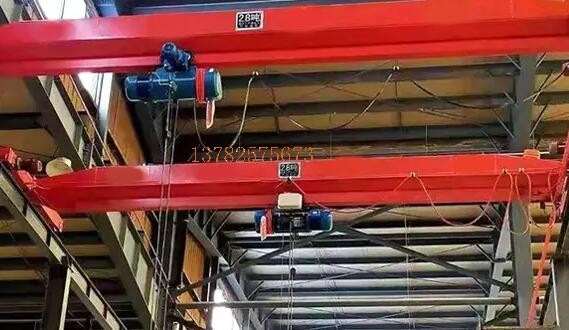 桥式起重机大车摇晃是怎么回事导致的？